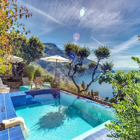 Ponente With Swimming Poolprivate Apartment Positano